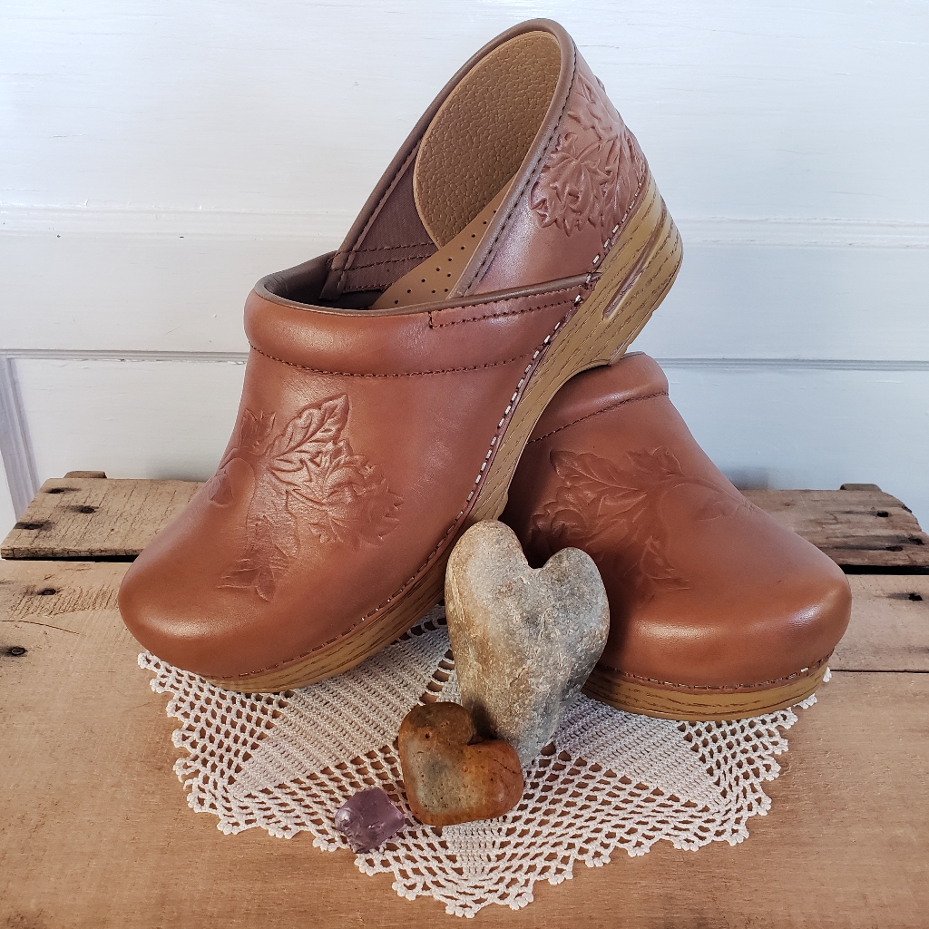 Thistle Honey Dansko Pro Clog Floral Embossed Cottage Tooled Leaf Boho Whimsy